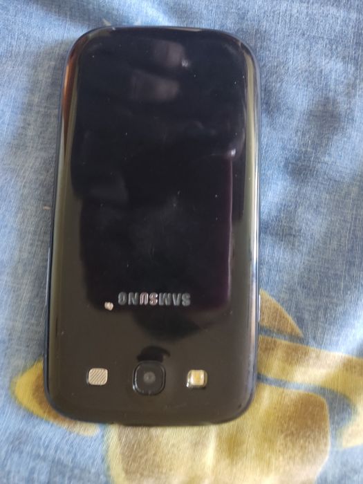 Телефон на запчасти