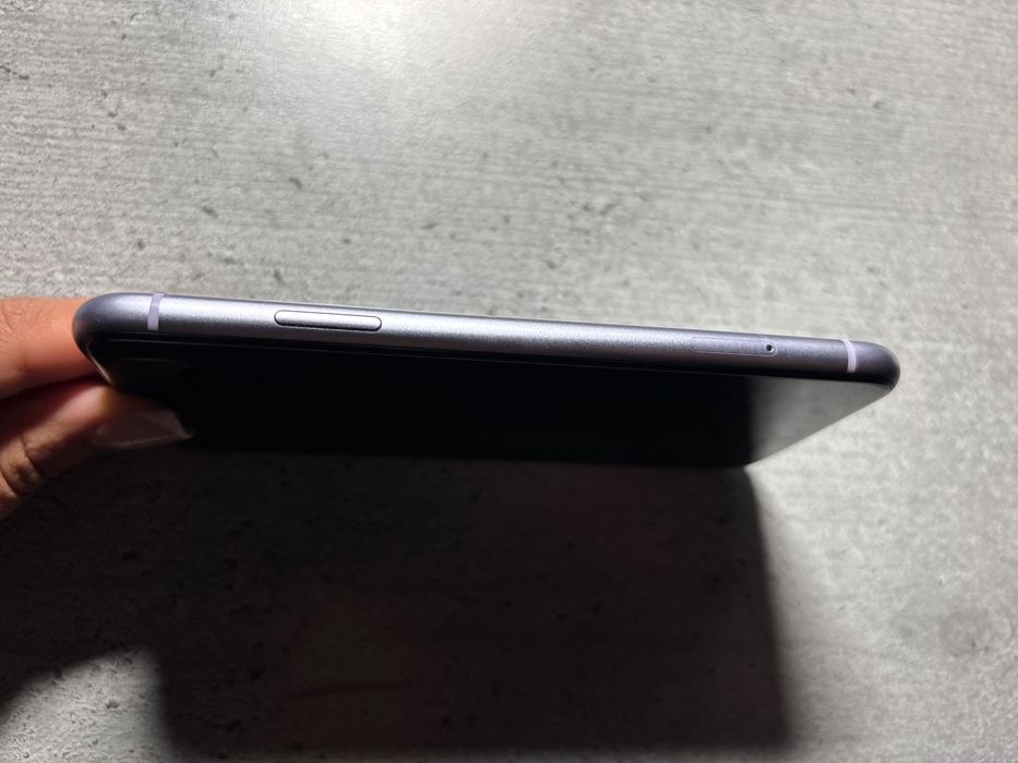 IPhone 11 purple