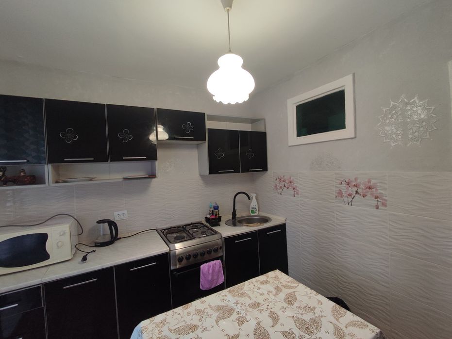 Сдам 2,1 ком квартиру посуточно