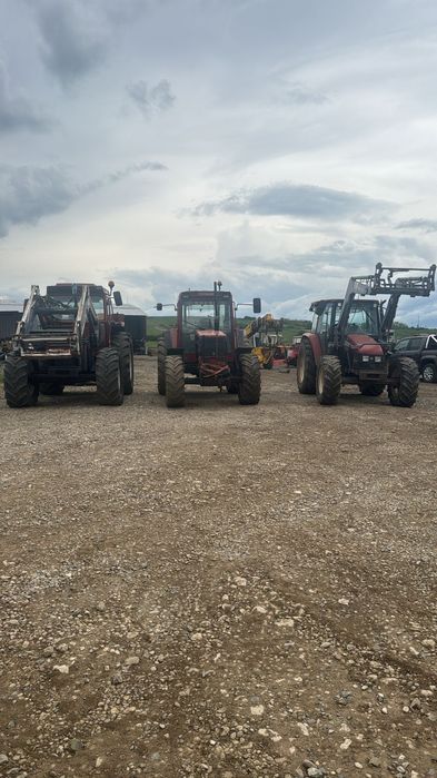 Tractoare și materiale