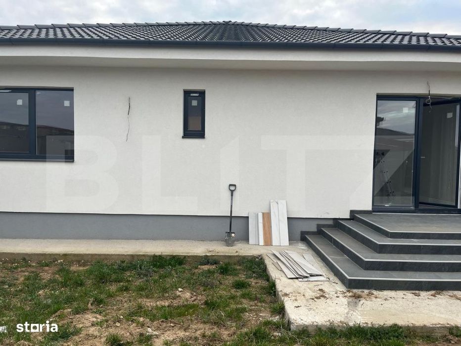 Casa individuala Oradea, zona linistita, cu gard imprejmuire din placi