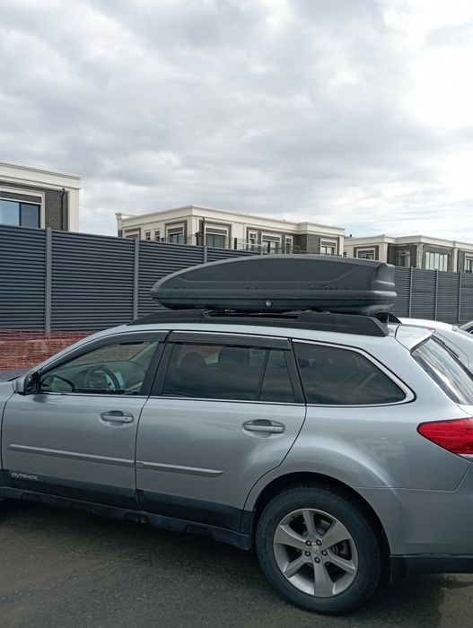 Продам машину Субару аутбек 2012 года