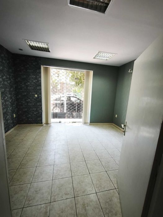 Дава се под наем Магазин в Пловдив, Център - 90 кв.м за 750 € - Снимка #4