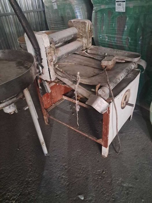 продается тестораскатная машина   бу советского производство