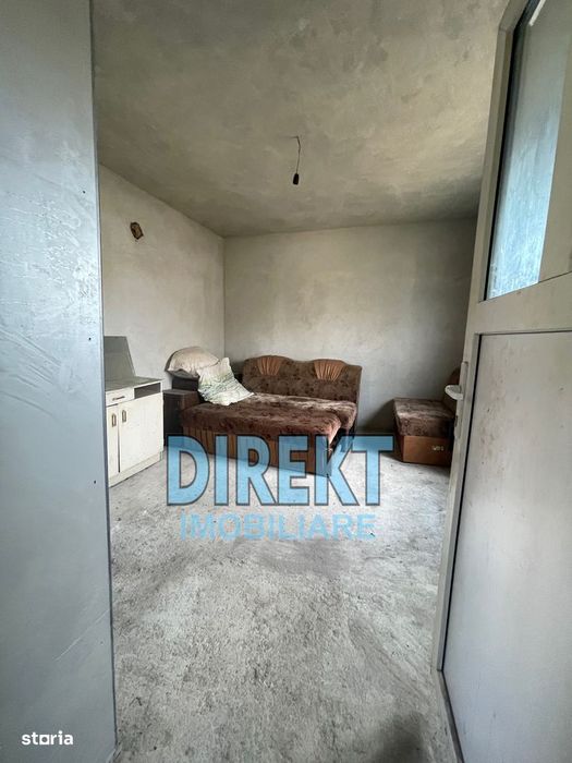 Teren + casa de vacanta