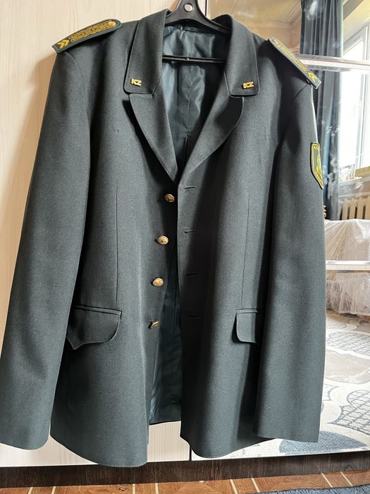 Продаю военную одежду