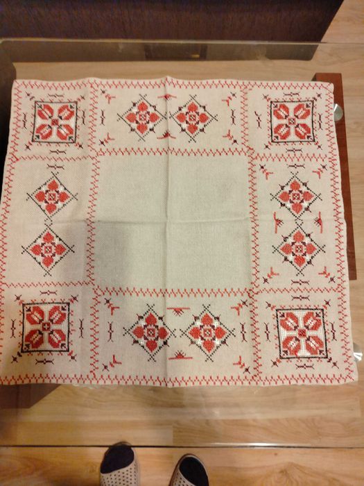 Ретро карета, ръчно бродирани