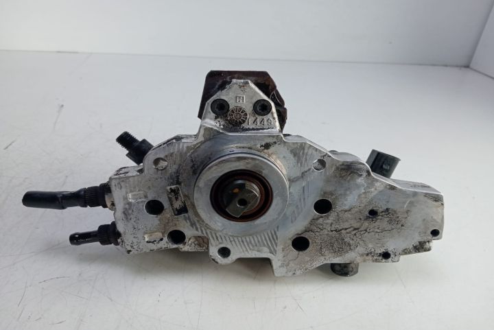 Pompa inalte   pompa inalta presiune A6460700101 Mercedes-Benz Sprint