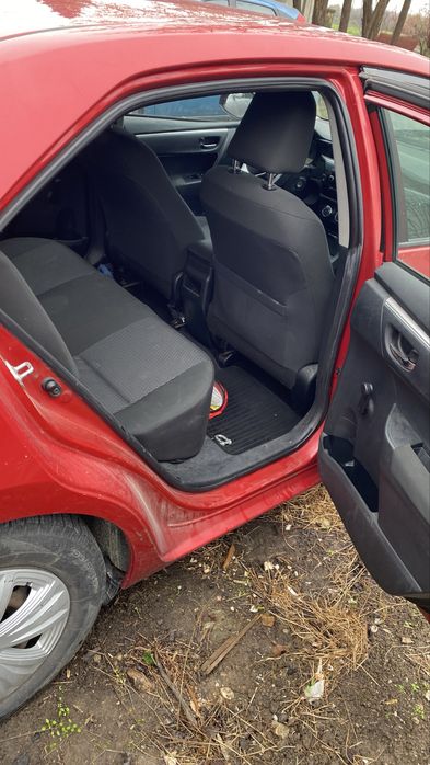 Vand Toyota Corolla  2015 / 1.3 Benzina (Motor Defect) / 4499€€€