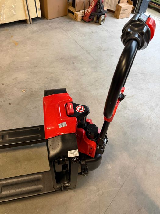 Transpaleta electrica Li-ion 1500kg Liza electrica VALLIFT