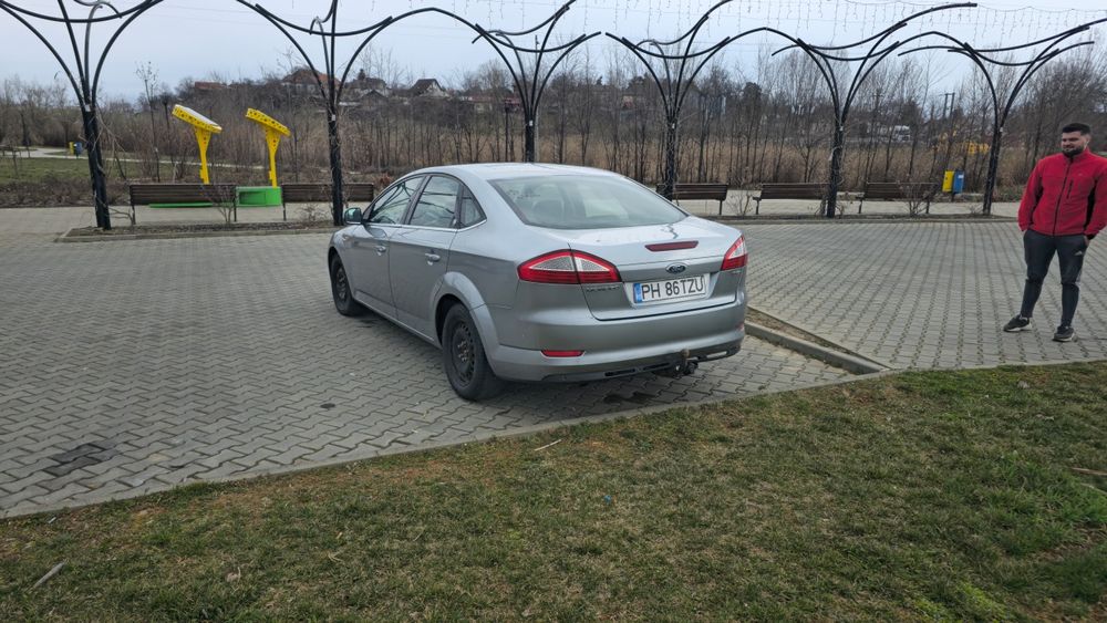 Vând Ford Mondeo ghia MK4