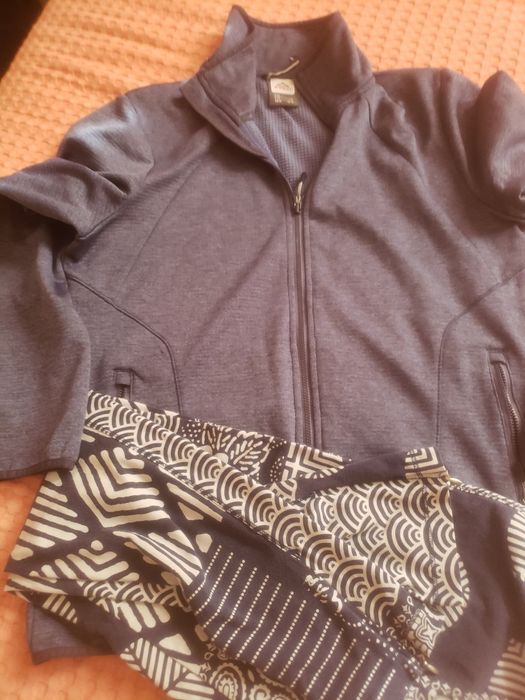 Дамски спортни   комплекти размер м