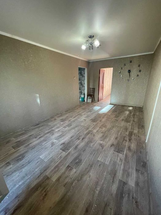 Продам 2-х квартиру, 5 микрорайон.