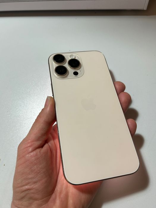 Telefon Apple iPhone 16 Pro Max 5G,Desert Titanium,512GB, baterie 93%