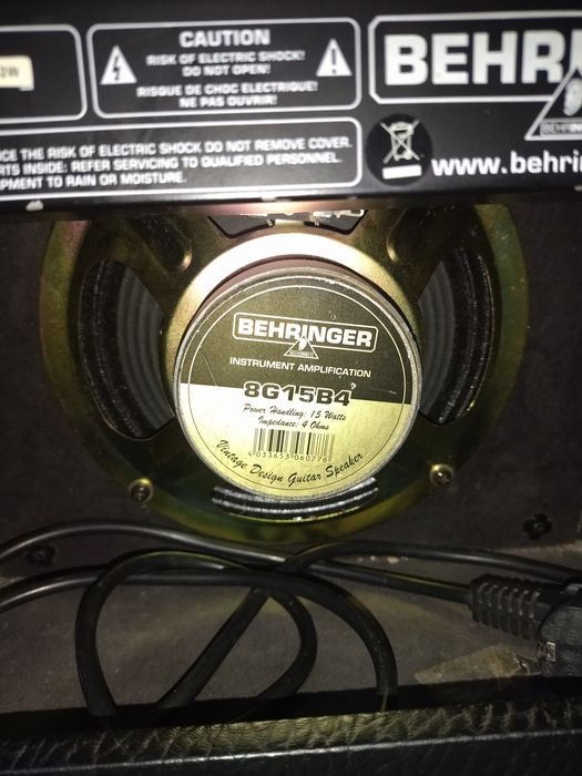 Комбик behringer vintager AC108