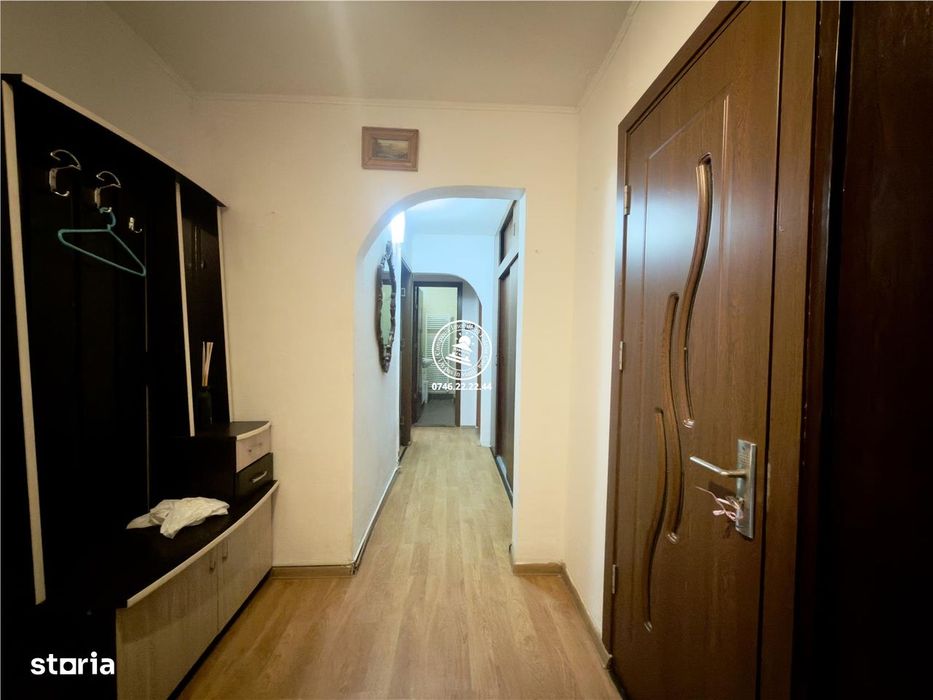 Apartament 3 camere, intermediar, Toma-Cozma
