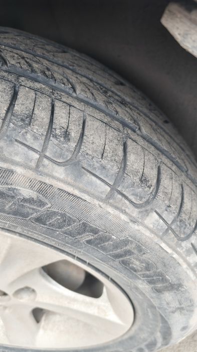 Продам 2 резины летние R14