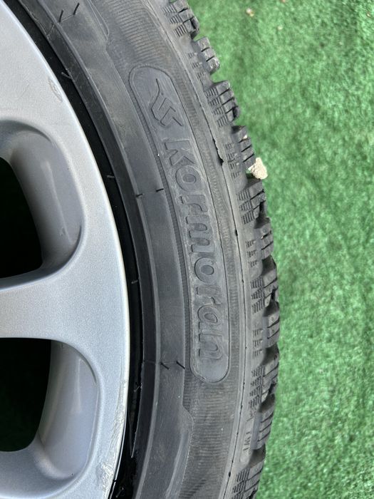 5х112 17 оргинални mercedes ET 38 със зимни гуми