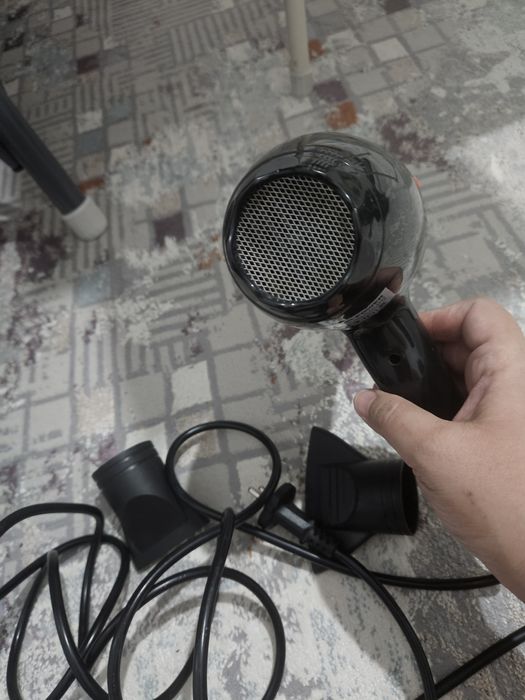 Профессиональный фен огромный