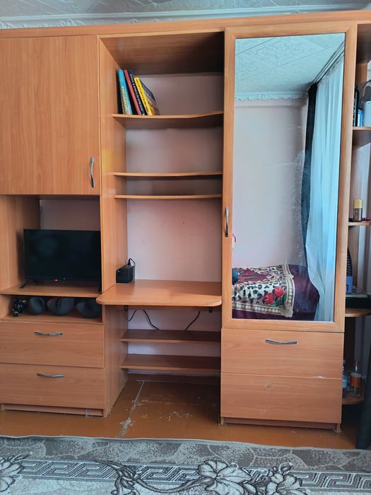 Продаётся стенка