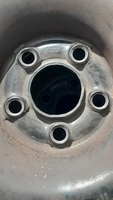 Anvelope iarna 195x65x15 și jante5x100 pt Vw,Seat,Skoda+capace Golf 4
