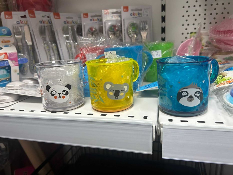 Детската чаша с дръжка и нехлъзгащо се дъно, с животни 12м+ , Canpol