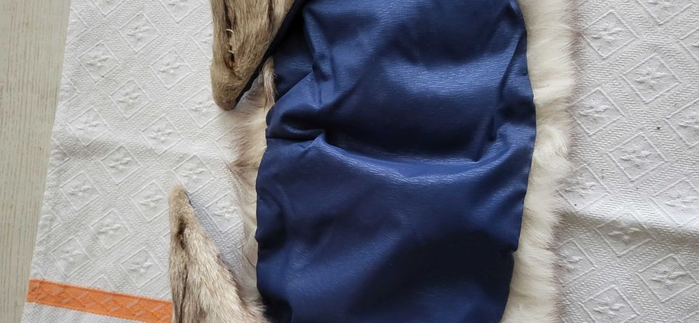 Caciula si guler de blana vulpe argintie