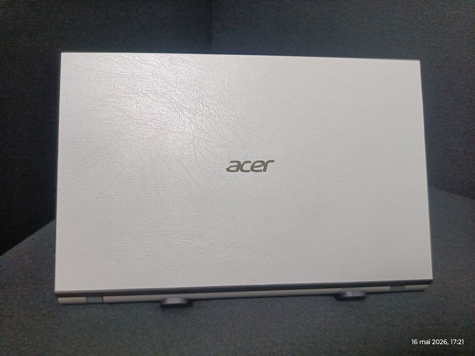 Laptop Multimedia Acer Aspire V3-571 | i3-2310M (2,40 GHz) | 8 GB RAM (Upgrade) | SSD 128 GB Stocare | Sunet Dolby |