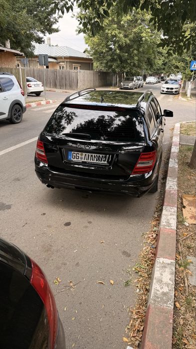 MERCEDES-BENZ C-Class 2012 — imagine 3