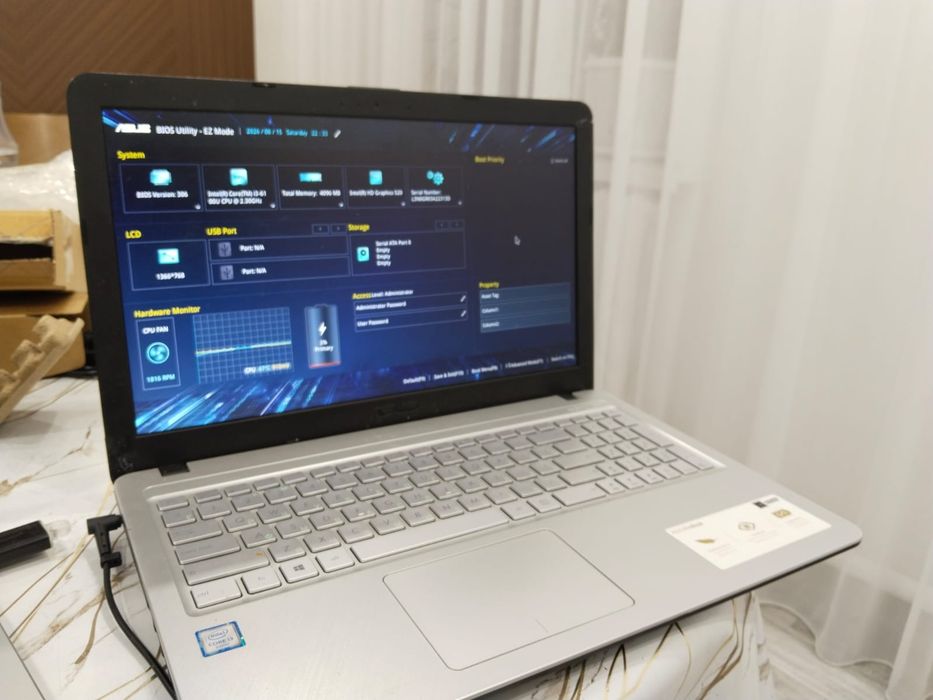 Продам ноутбук Asus VivoBook