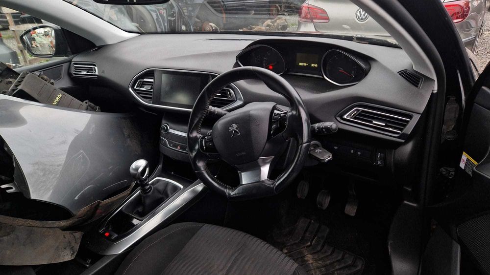 Dezmembrez Peugeot 308 2014 Break 1.6