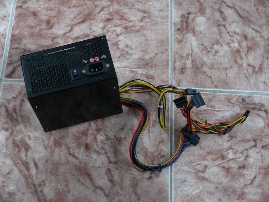 Sursă PC 470 W, model Termaltake TR2-470