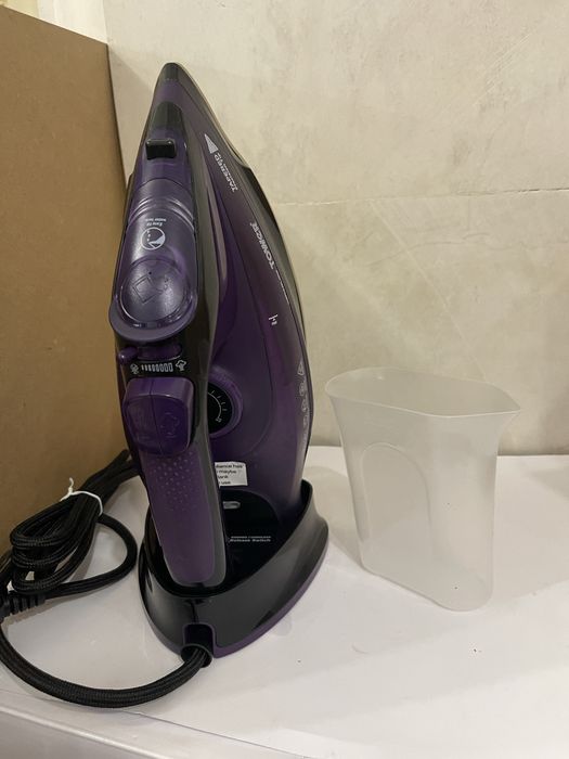 Безжична парна ютия Tower