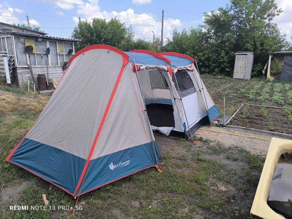Продам кемпенговую палатку .