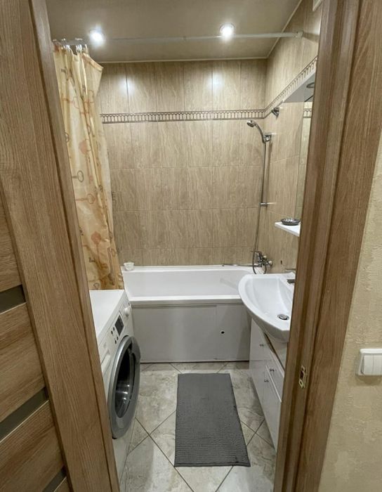 Сдам 2 комн квартиру