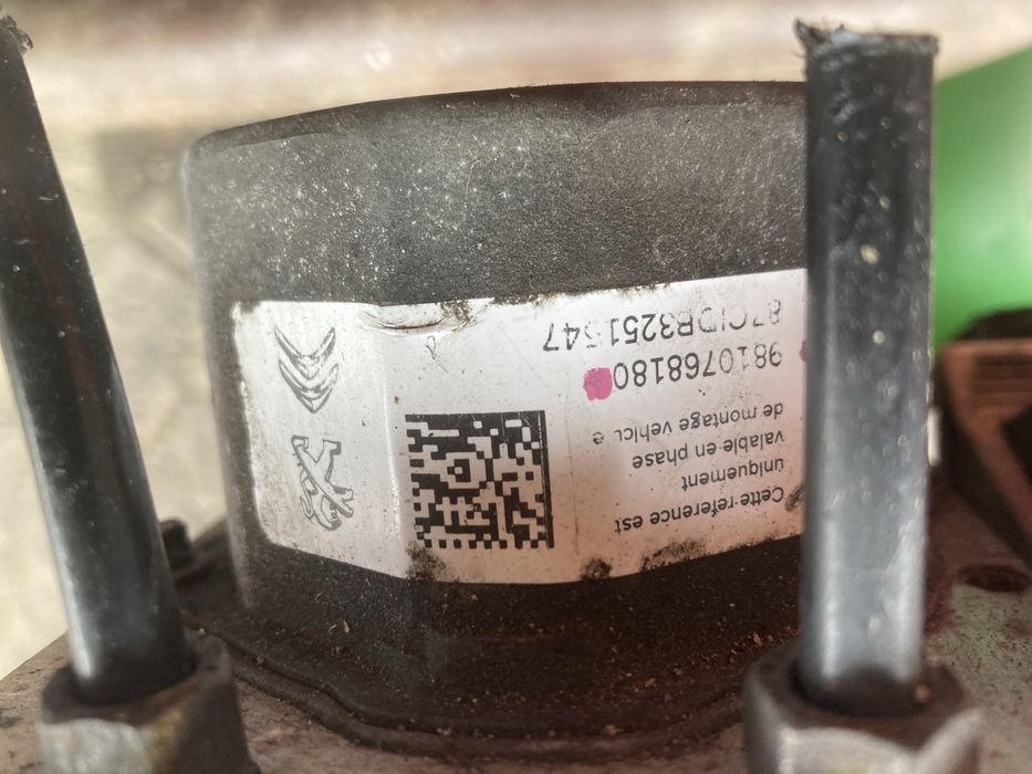 Vand pompa ABS citroen c4 picaso 2014