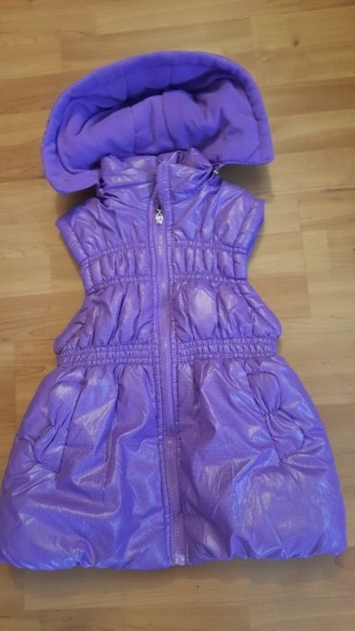 Яке без ръкави - 10-12 г.