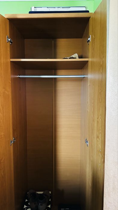 Продам шкаф в прихожую