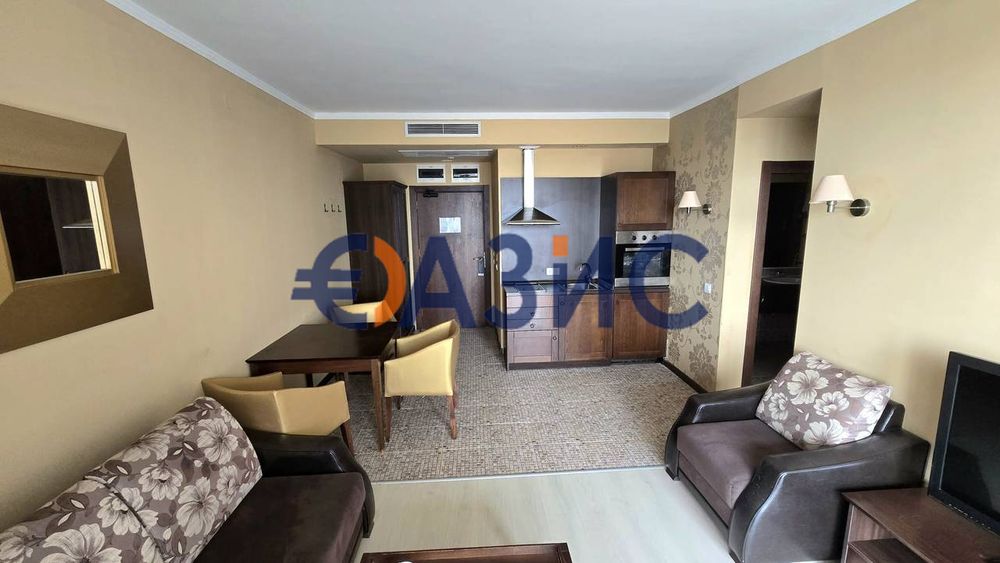Продава се Двустаен апартамент в к.к. Слънчев бряг - 68 кв.м за 675 €/кв.м - Снимка #5