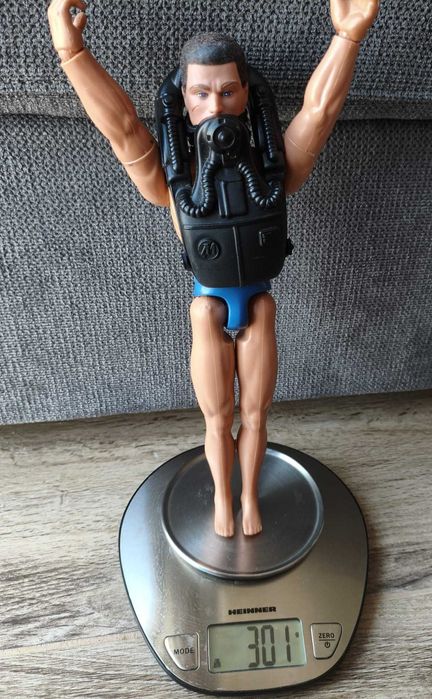 Titlu: Action Man 1993 Hasbro „Diver” – vintage, articulat, stare bună