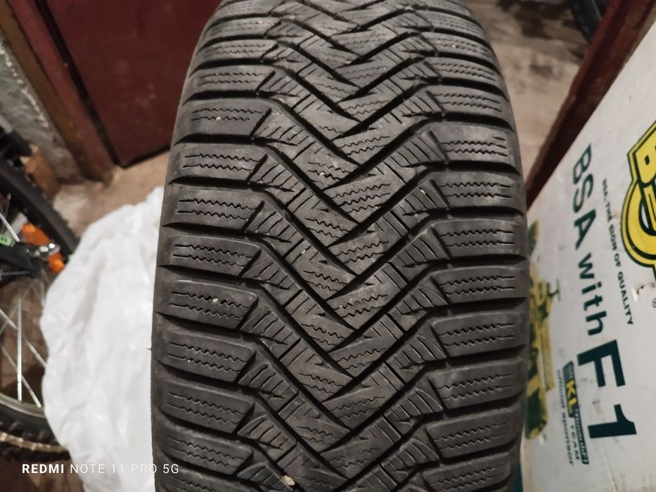 Зимни гуми лауфен 205/55/16