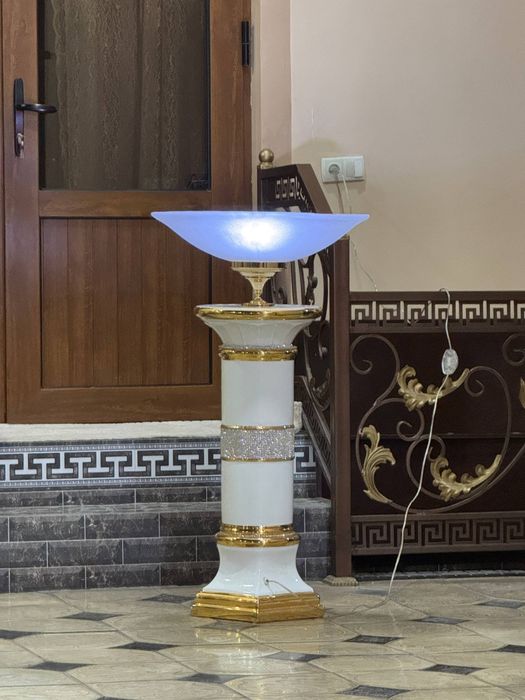 Dekorativ pol lampasi atigi 200$