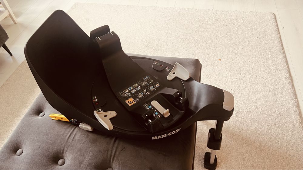 Детско столче за кола Maxi-Cosi Pearl 360 с въртяща се база + бонус чисто нова подложка за бебе