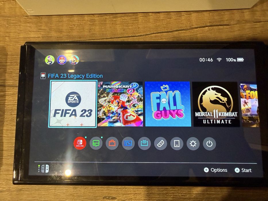 Nintendo Switch Oled + игри и калъф