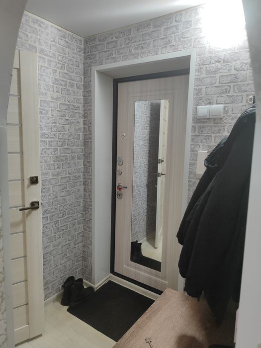 Продам 2 комнатную квартиру