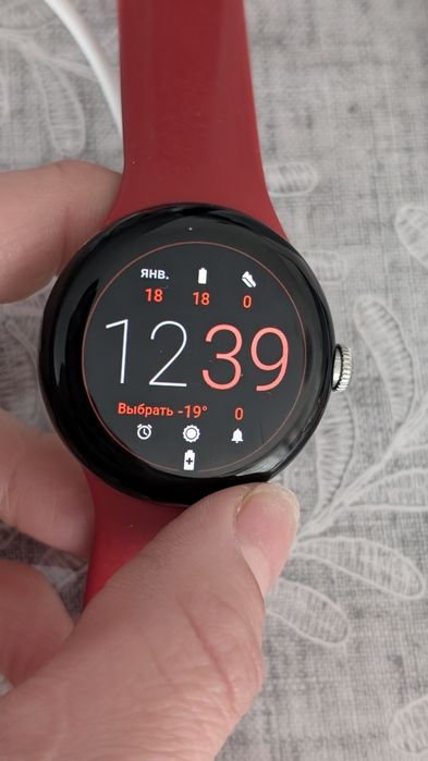 Продам смартчасы Google pixel watch