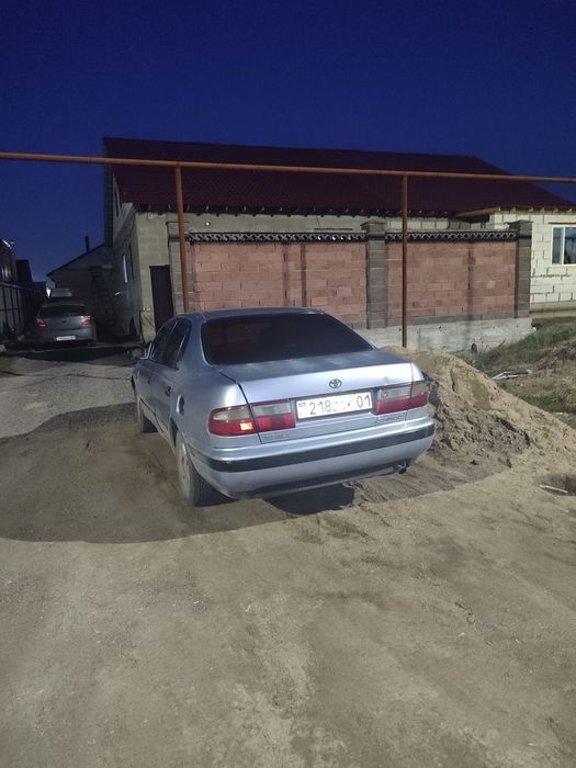 Продам Toyota carina e