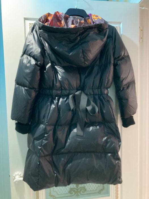 Продам пуховик Max & Co новый