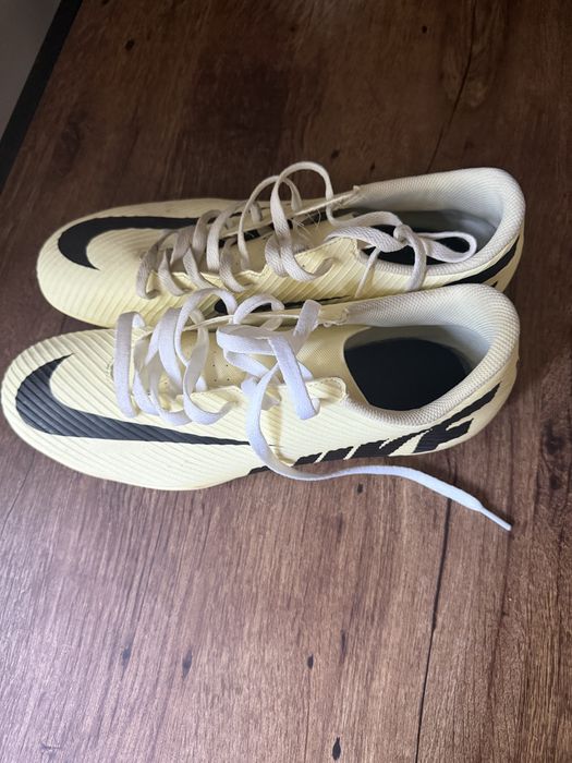 Ghete nike fotbal 47’5