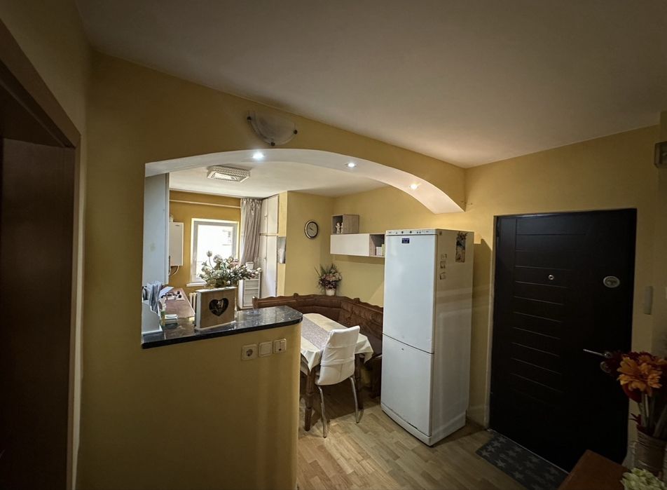Apartament 3 camere, zona centrala Deva
